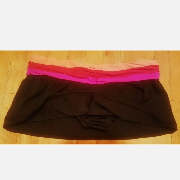 Venus Swim Skirt Neon & Black Size 10 - Picture 2 of 2